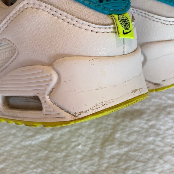 Nike Air White and Teal Sneakers Neon Athletic Shoes - Picture 12 of 15